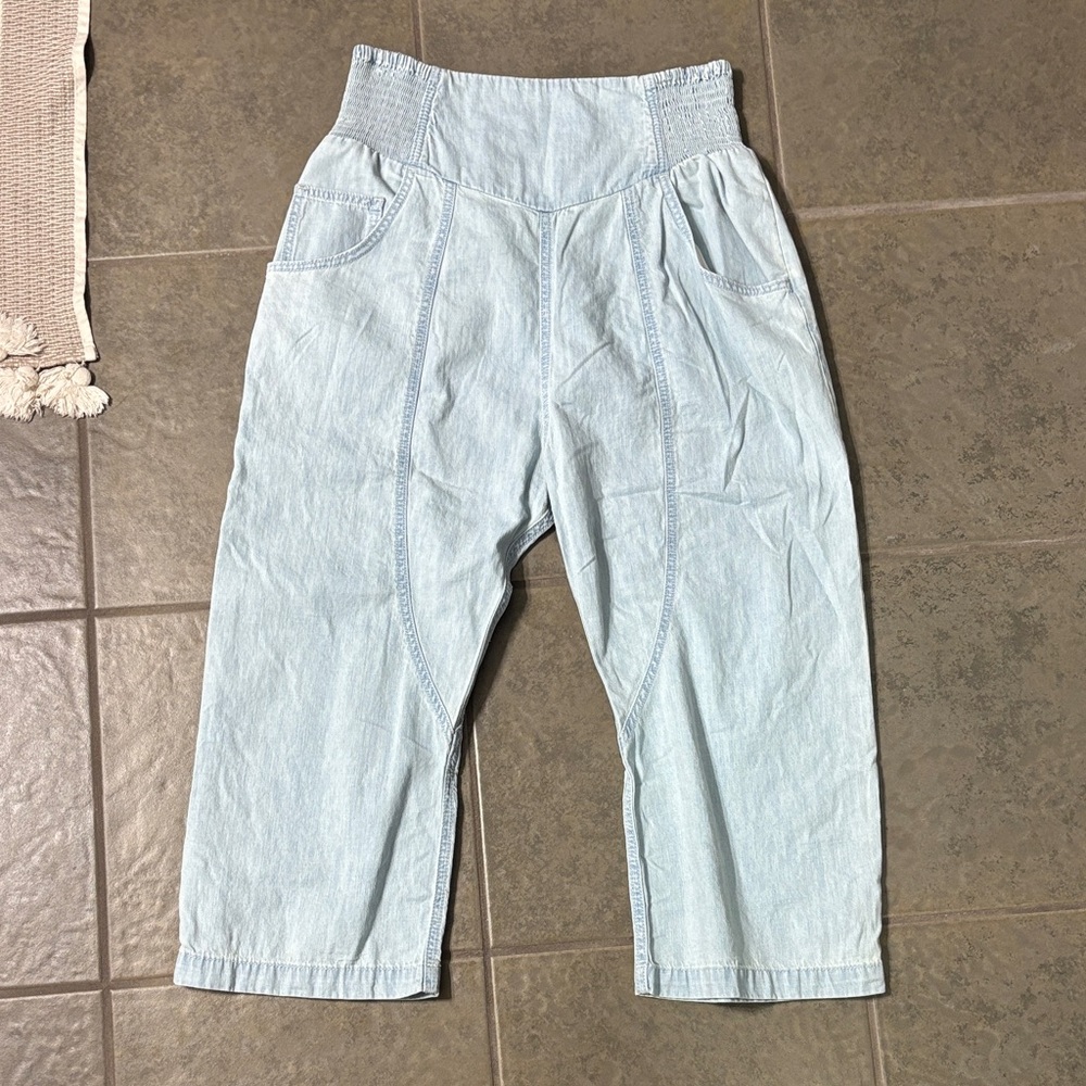 Free People Lunen Crop Harem Jeans. Super light and comfy.
